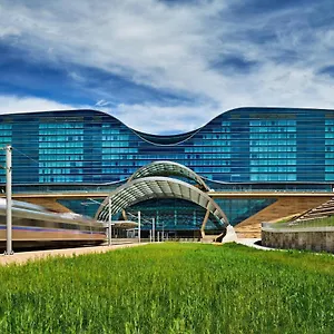 The Westin International Airport Отель
