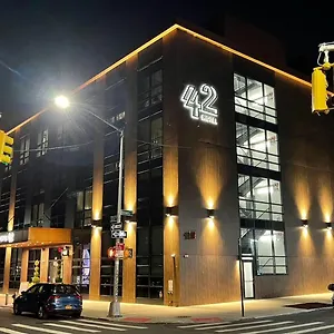 Hotel 42 Williamsburg